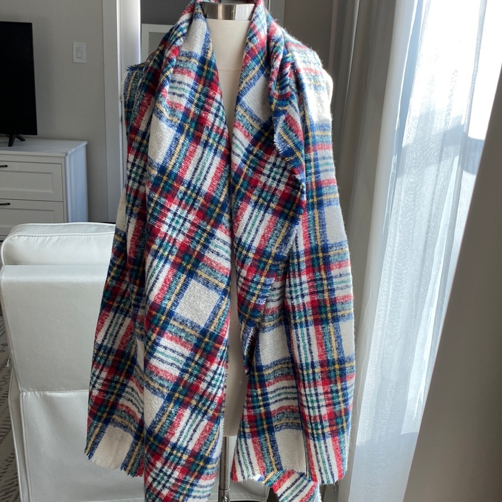 🌺 Plaid scarf